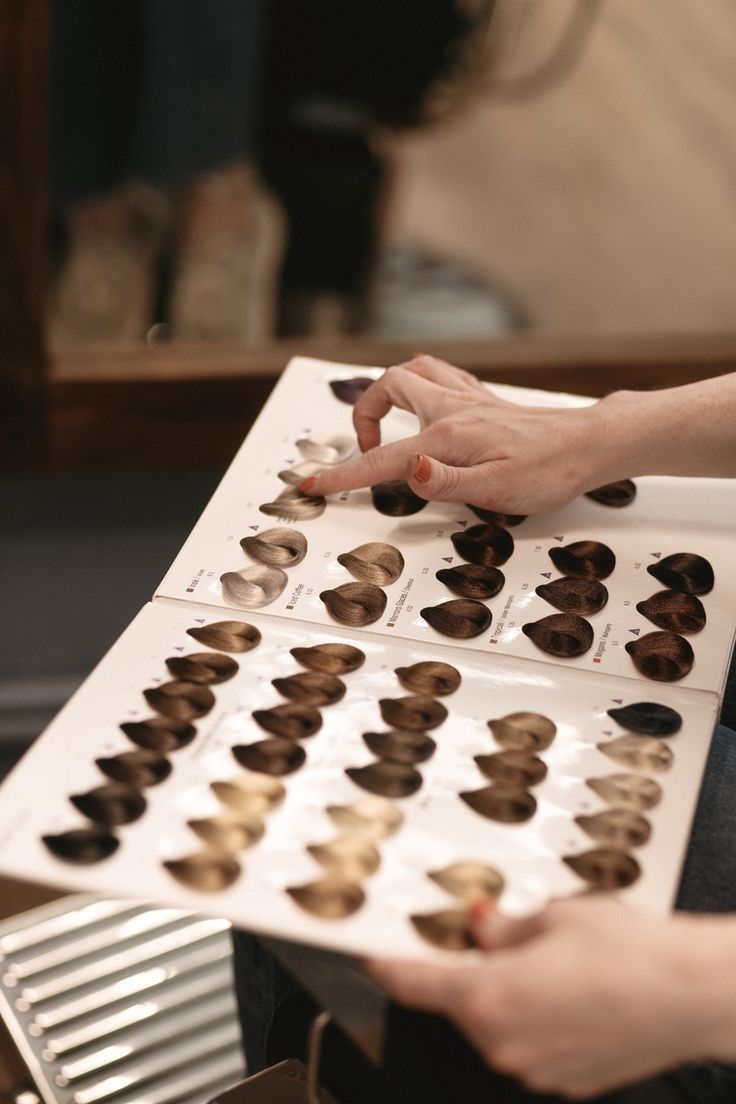 Dimensional colour work